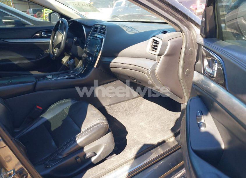 Photo 5 of 2016 Nissan Maxima 3.5 SL (VIN 1N4AA6AP1GC901733)