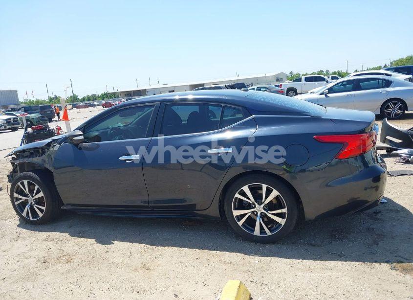 Photo 15 of 2017 Nissan Maxima 3.5 PLATINUM/3.5 S/3.5 SL/3.5 SR/3.5 SV (VIN 1N4AA6AP1HC370907)