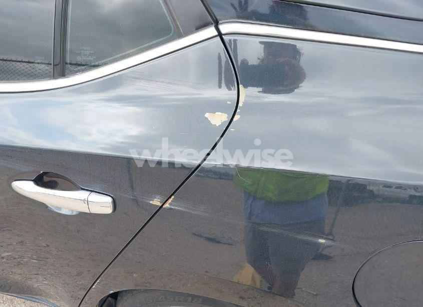 Photo 18 of 2017 Nissan Maxima 3.5 PLATINUM/3.5 S/3.5 SL/3.5 SR/3.5 SV (VIN 1N4AA6AP1HC370907)