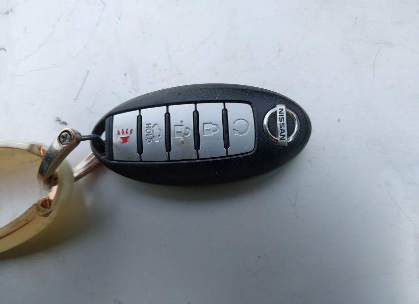 Photo 11 of 2017 Nissan Maxima 3.5 PLATINUM/3.5 S/3.5 SL/3.5 SR/3.5 SV (VIN 1N4AA6AP1HC371412)