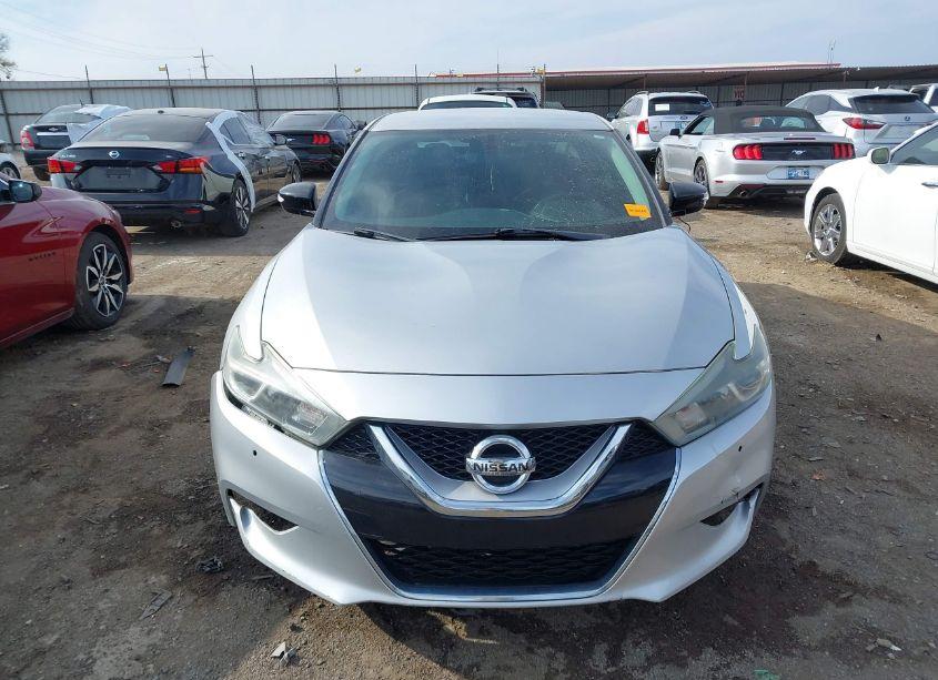 Photo 12 of 2017 Nissan Maxima 3.5 PLATINUM/3.5 S/3.5 SL/3.5 SR/3.5 SV (VIN 1N4AA6AP1HC371412)