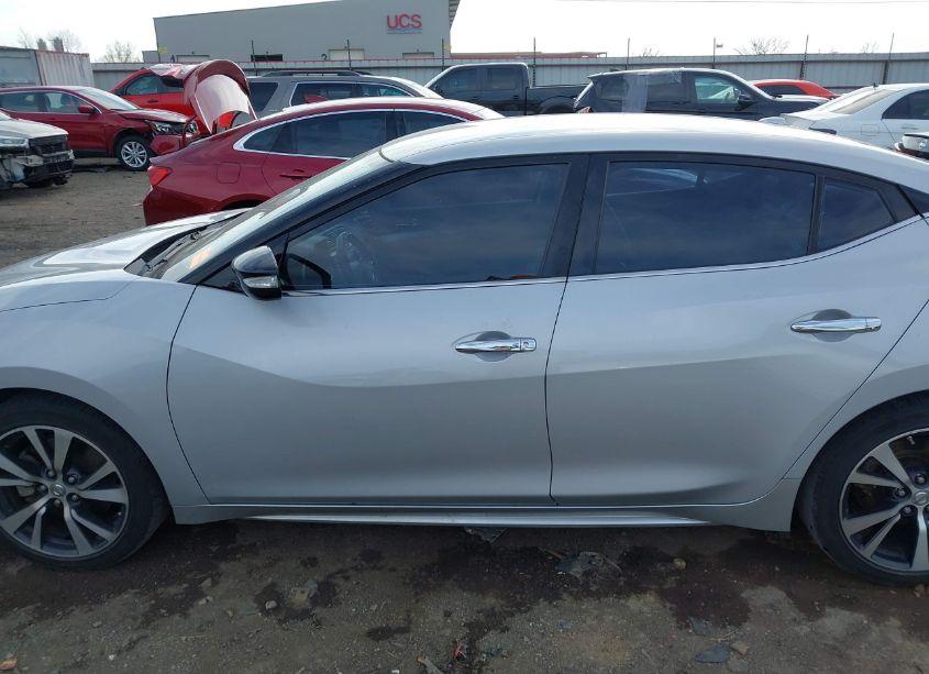 Photo 14 of 2017 Nissan Maxima 3.5 PLATINUM/3.5 S/3.5 SL/3.5 SR/3.5 SV (VIN 1N4AA6AP1HC371412)