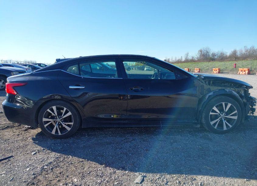 Photo 14 of 2017 Nissan Maxima 3.5 PLATINUM/3.5 S/3.5 SL/3.5 SR/3.5 SV (VIN 1N4AA6AP1HC386816)