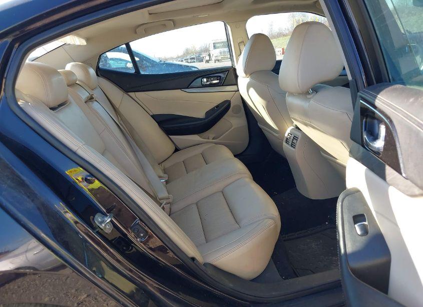 Photo 8 of 2017 Nissan Maxima 3.5 PLATINUM/3.5 S/3.5 SL/3.5 SR/3.5 SV (VIN 1N4AA6AP1HC386816)