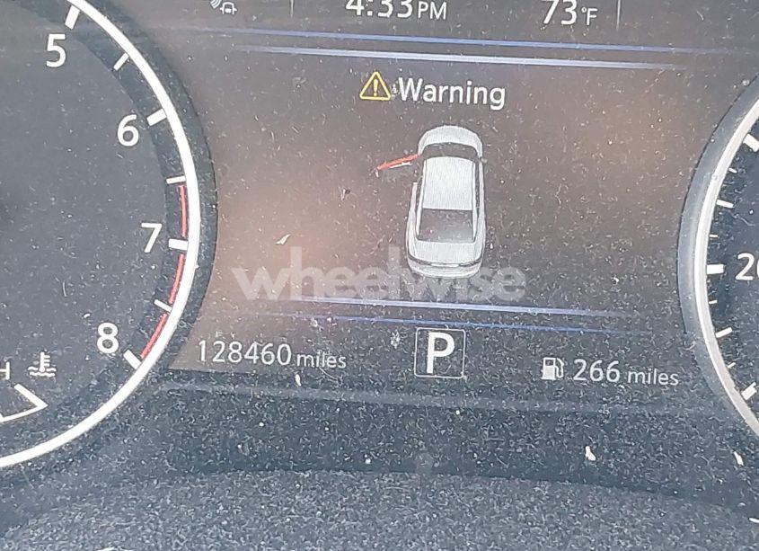 Photo 15 of 2017 Nissan Maxima 3.5 PLATINUM (VIN 1N4AA6AP1HC387058)