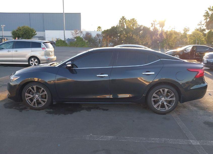 Photo 14 of 2016 Nissan Maxima 3.5 PLATINUM/3.5 S/3.5 SL/3.5 SR/3.5 SV (VIN 1N4AA6AP2GC396639)
