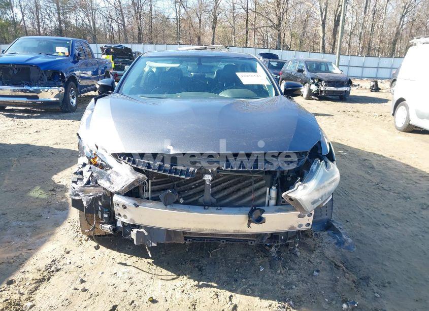 Photo 6 of 2017 Nissan Maxima 3.5 PLATINUM/3.5 S/3.5 SL/3.5 SR/3.5 SV (VIN 1N4AA6AP2HC377896)