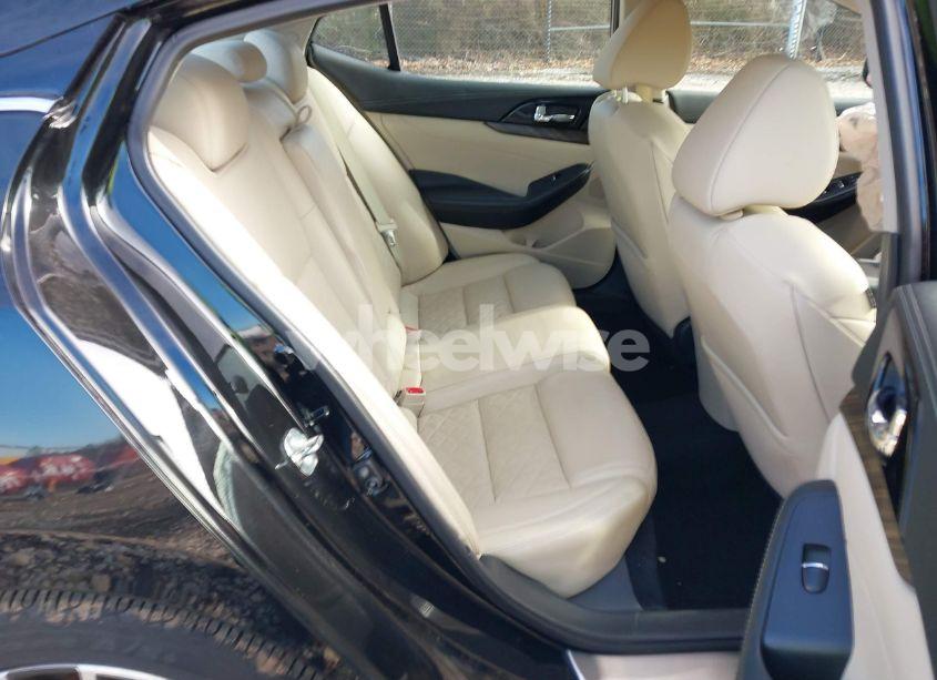 Photo 8 of 2017 Nissan Maxima 3.5 PLATINUM (VIN 1N4AA6AP2HC405681)