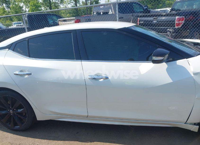 Photo 13 of 2017 Nissan Maxima 3.5 SR (VIN 1N4AA6AP2HC411058)