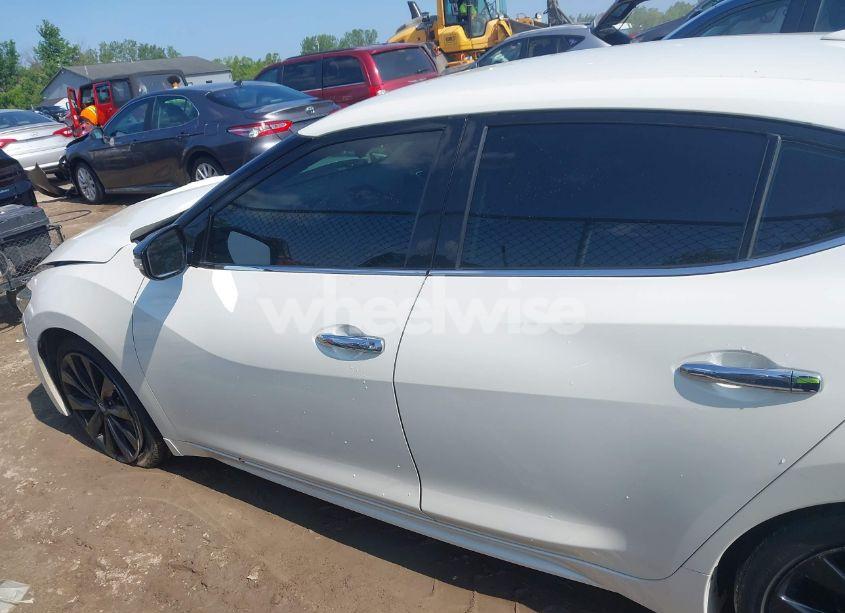 Photo 14 of 2017 Nissan Maxima 3.5 SR (VIN 1N4AA6AP2HC411058)