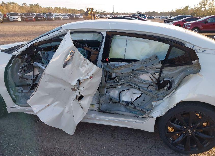 Photo 6 of 2017 Nissan Maxima 3.5 SR (VIN 1N4AA6AP2HC432816)