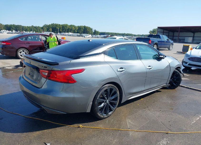 Photo 4 of 2018 Nissan Maxima 3.5 SR (VIN 1N4AA6AP2JC387320)