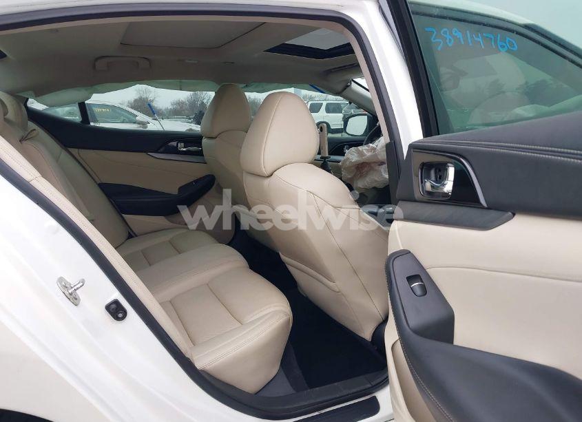 Photo 8 of 2016 Nissan Maxima 3.5 SL (VIN 1N4AA6AP3GC409978)