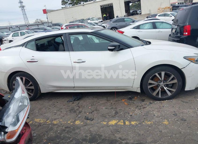 Photo 13 of 2016 Nissan Maxima 3.5 PLATINUM/3.5 S/3.5 SL/3.5 SR/3.5 SV (VIN 1N4AA6AP3GC422617)