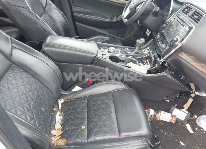 Photo 5 of 2016 Nissan Maxima 3.5 PLATINUM/3.5 S/3.5 SL/3.5 SR/3.5 SV (VIN 1N4AA6AP3GC422617)