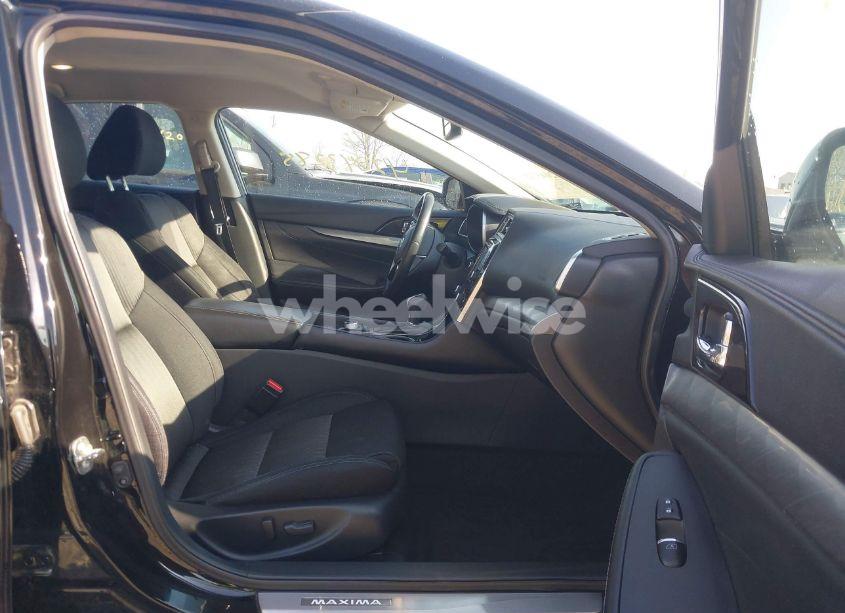 Photo 5 of 2017 Nissan Maxima 3.5 S (VIN 1N4AA6AP3HC436857)