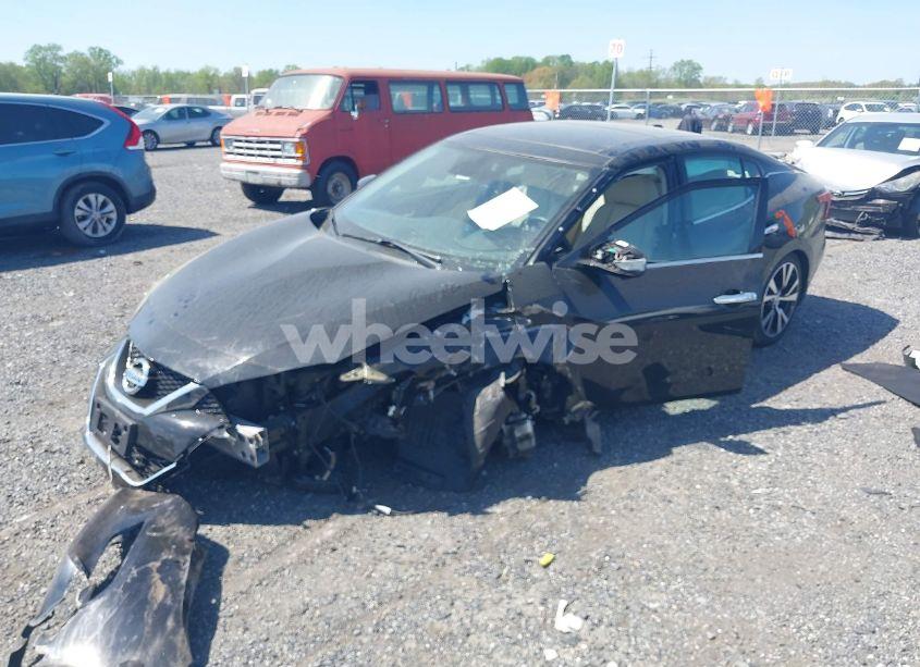 Photo 2 of 2018 Nissan Maxima 3.5 PLATINUM (VIN 1N4AA6AP3JC407820)