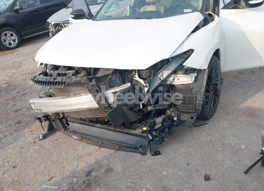 Photo 6 of 2016 Nissan Maxima 3.5 SL (VIN 1N4AA6AP4GC421749)