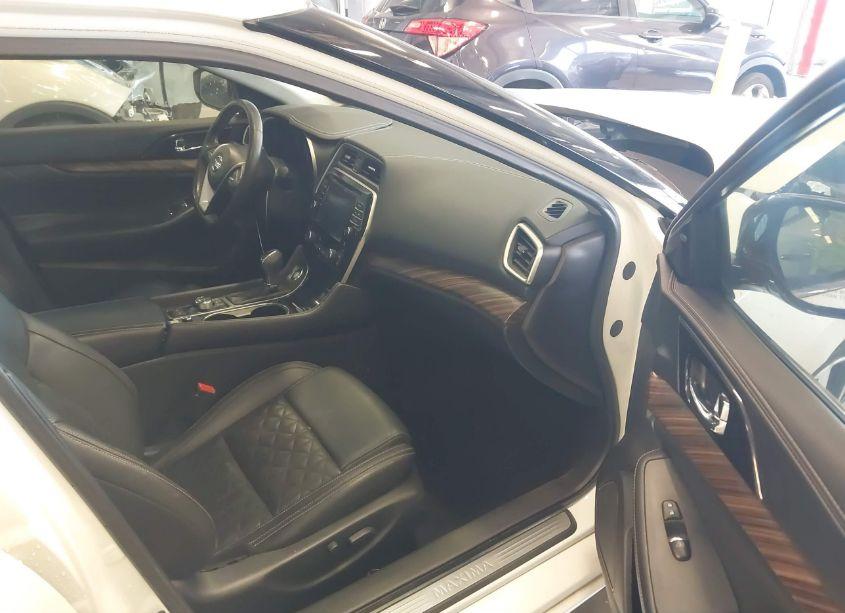 Photo 5 of 2016 Nissan Maxima 3.5 PLATINUM (VIN 1N4AA6AP4GC449552)
