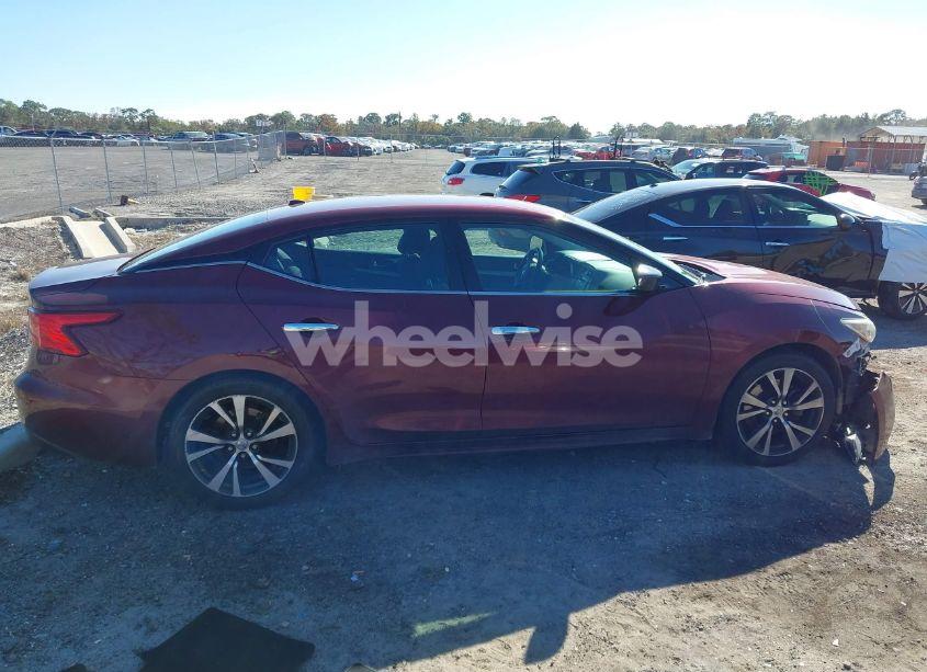 Photo 13 of 2017 Nissan Maxima 3.5 PLATINUM/3.5 S/3.5 SL/3.5 SR/3.5 SV (VIN 1N4AA6AP4HC374188)