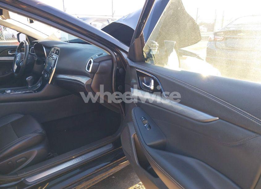 Photo 5 of 2017 Nissan Maxima 3.5 SV (VIN 1N4AA6AP4HC402880)