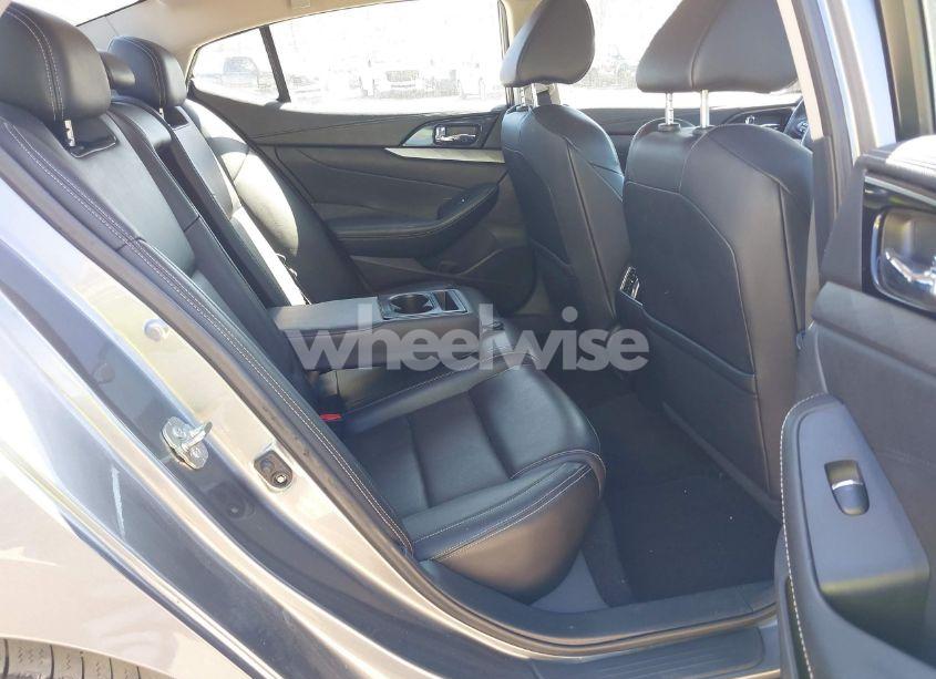 Photo 8 of 2017 Nissan Maxima 3.5 SV (VIN 1N4AA6AP4HC453943)