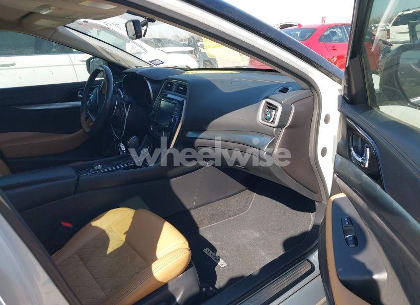 Photo 5 of 2016 Nissan Maxima 3.5 SR (VIN 1N4AA6AP5GC389779)