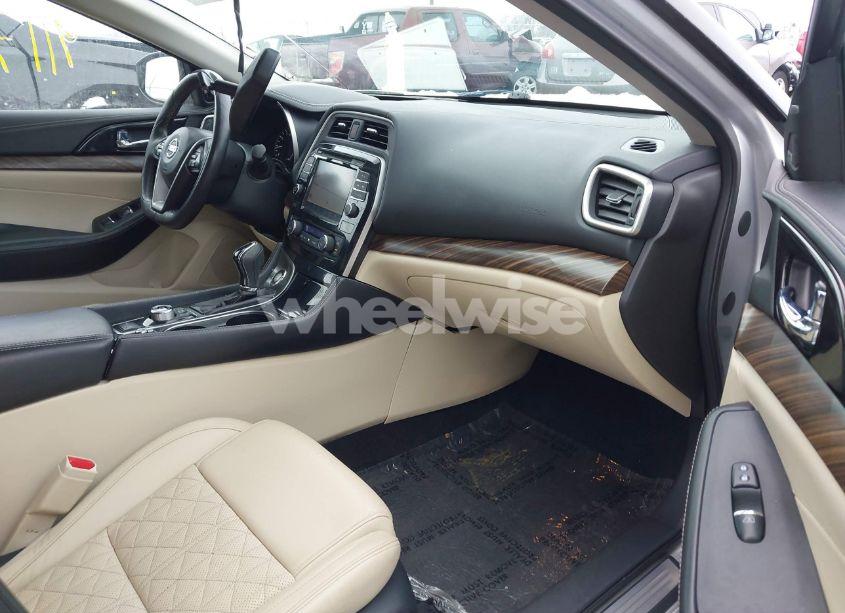 Photo 5 of 2017 Nissan Maxima 3.5 PLATINUM (VIN 1N4AA6AP5HC381909)