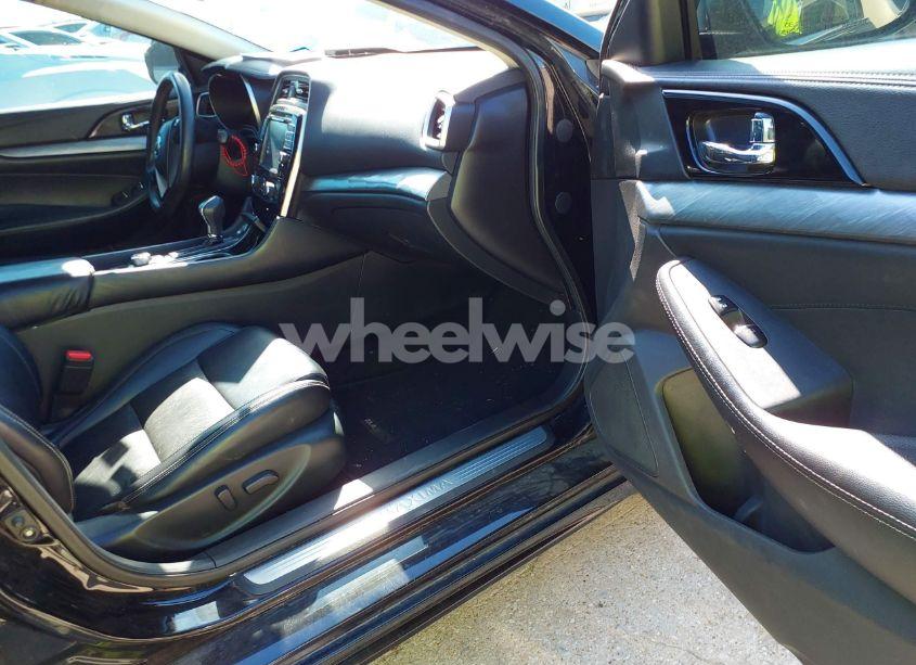 Photo 5 of 2017 Nissan Maxima 3.5 SV (VIN 1N4AA6AP5HC385782)