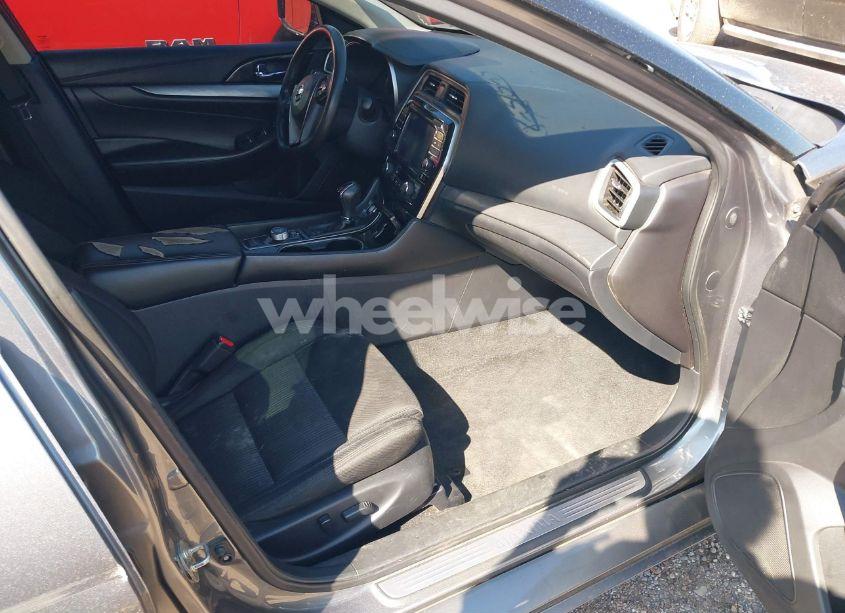 Photo 5 of 2017 Nissan Maxima 3.5 S (VIN 1N4AA6AP5HC414150)