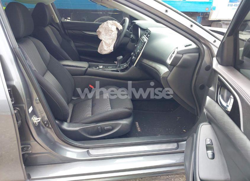 Photo 5 of 2017 Nissan Maxima 3.5 S (VIN 1N4AA6AP5HC442613)