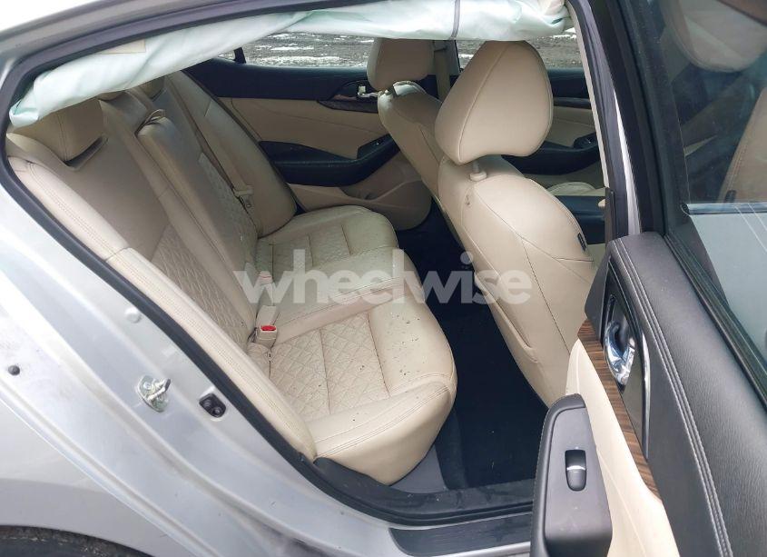 Photo 8 of 2016 Nissan Maxima 3.5 PLATINUM (VIN 1N4AA6AP6GC379312)