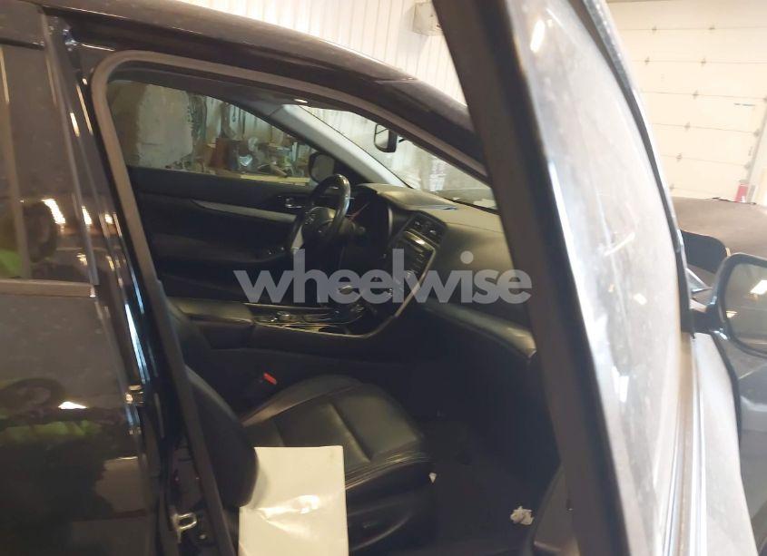 Photo 5 of 2016 Nissan Maxima 3.5 PLATINUM/3.5 S/3.5 SL/3.5 SR/3.5 SV (VIN 1N4AA6AP6GC393291)