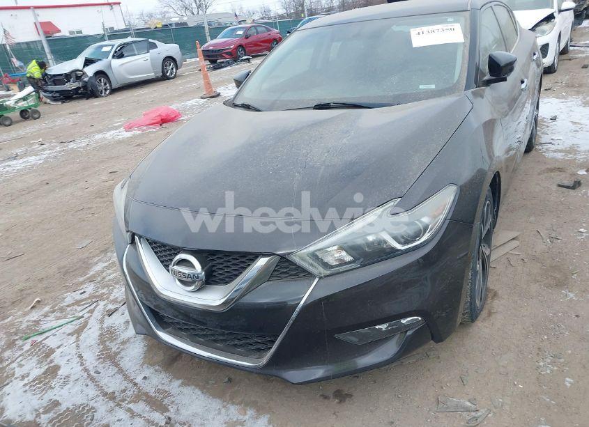 Photo 12 of 2016 Nissan Maxima 3.5 PLATINUM/3.5 S/3.5 SL/3.5 SR/3.5 SV (VIN 1N4AA6AP6GC439654)