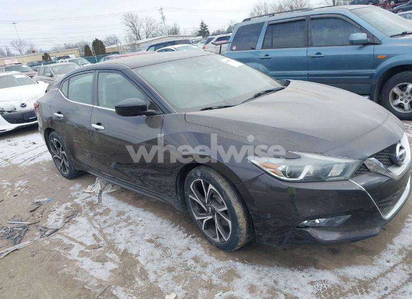 Photo 13 of 2016 Nissan Maxima 3.5 PLATINUM/3.5 S/3.5 SL/3.5 SR/3.5 SV (VIN 1N4AA6AP6GC439654)