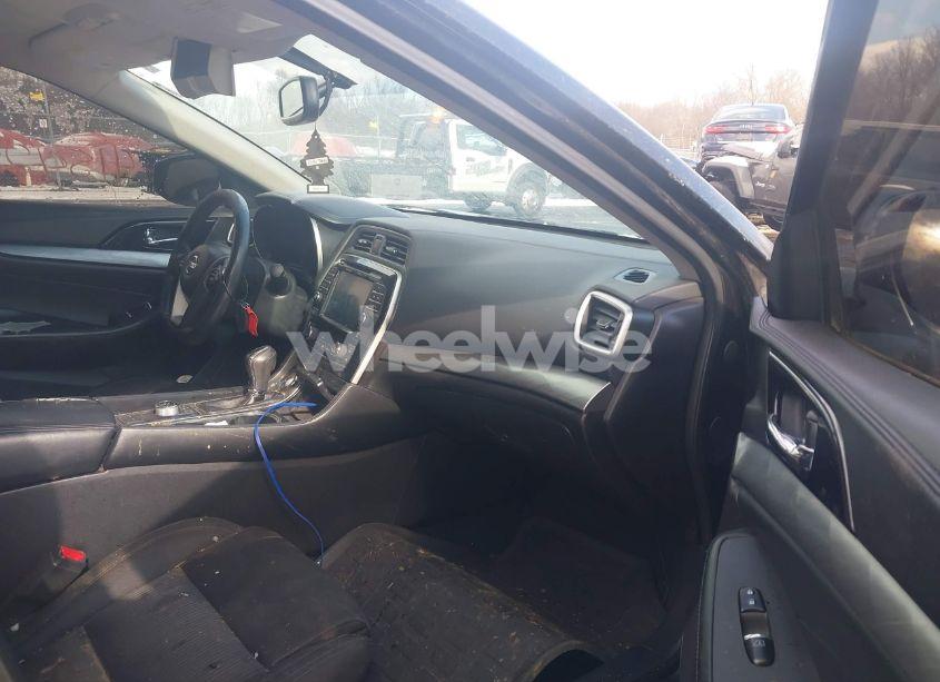 Photo 5 of 2016 Nissan Maxima 3.5 PLATINUM/3.5 S/3.5 SL/3.5 SR/3.5 SV (VIN 1N4AA6AP7GC431238)