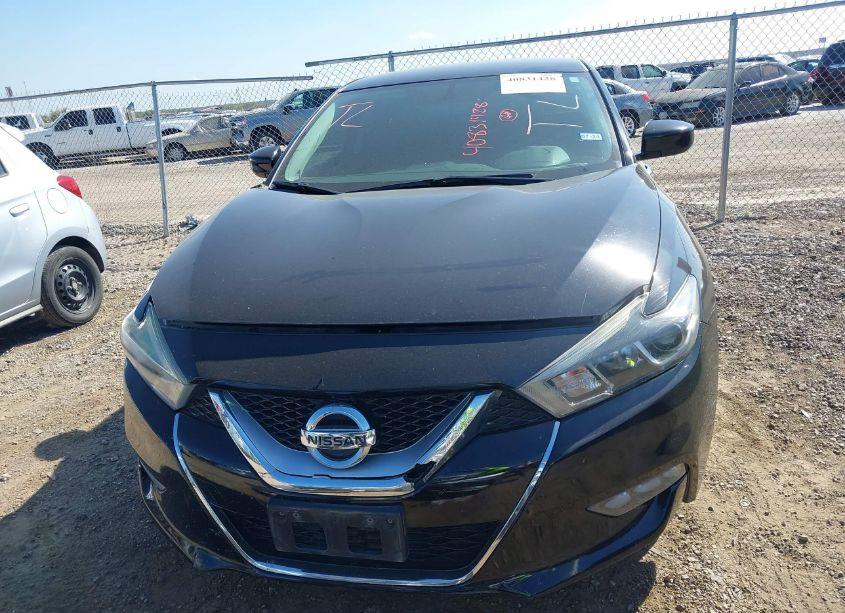 Photo 12 of 2016 Nissan Maxima 3.5 PLATINUM/3.5 S/3.5 SL/3.5 SR/3.5 SV (VIN 1N4AA6AP7GC442496)