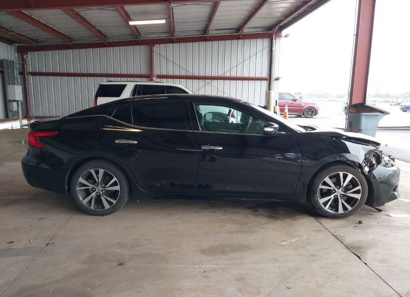 Photo 13 of 2017 Nissan Maxima 3.5 PLATINUM/3.5 S/3.5 SL/3.5 SR/3.5 SV (VIN 1N4AA6AP7HC382902)