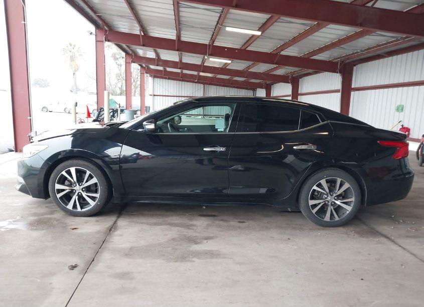 Photo 14 of 2017 Nissan Maxima 3.5 PLATINUM/3.5 S/3.5 SL/3.5 SR/3.5 SV (VIN 1N4AA6AP7HC382902)