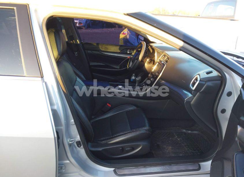 Photo 5 of 2017 Nissan Maxima 3.5 SV (VIN 1N4AA6AP7HC446470)