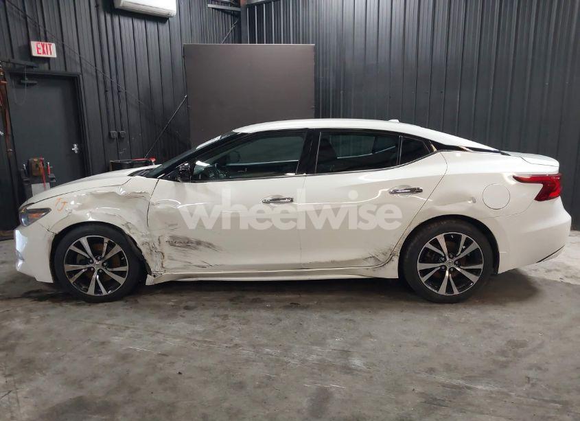 Photo 6 of 2018 Nissan Maxima 3.5 S (VIN 1N4AA6AP7JC406251)