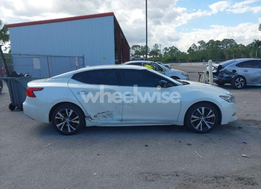 Photo 13 of 2016 Nissan Maxima 3.5 PLATINUM/3.5 S/3.5 SL/3.5 SR/3.5 SV (VIN 1N4AA6AP8GC421690)