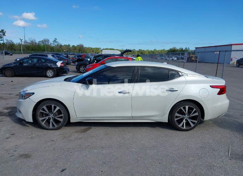 Photo 14 of 2016 Nissan Maxima 3.5 PLATINUM/3.5 S/3.5 SL/3.5 SR/3.5 SV (VIN 1N4AA6AP8GC421690)
