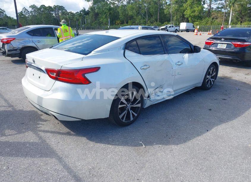 Photo 4 of 2016 Nissan Maxima 3.5 PLATINUM/3.5 S/3.5 SL/3.5 SR/3.5 SV (VIN 1N4AA6AP8GC421690)
