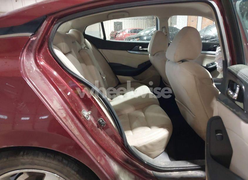 Photo 8 of 2016 Nissan Maxima 3.5 PLATINUM/3.5 S/3.5 SL/3.5 SR/3.5 SV (VIN 1N4AA6AP8GC431166)