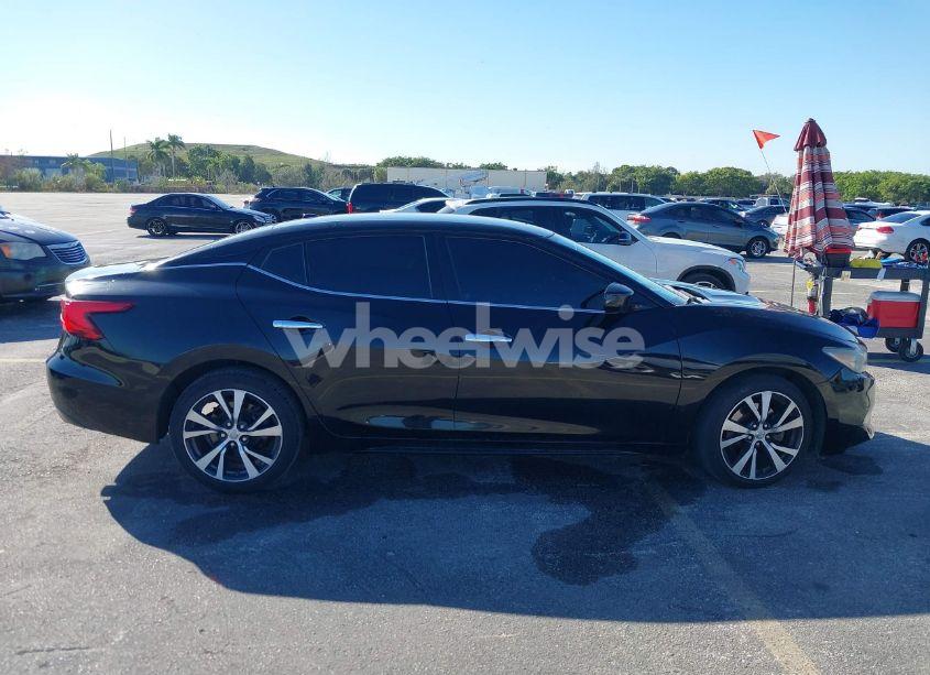 Photo 13 of 2016 Nissan Maxima 3.5 PLATINUM/3.5 S/3.5 SL/3.5 SR/3.5 SV (VIN 1N4AA6AP8GC441759)