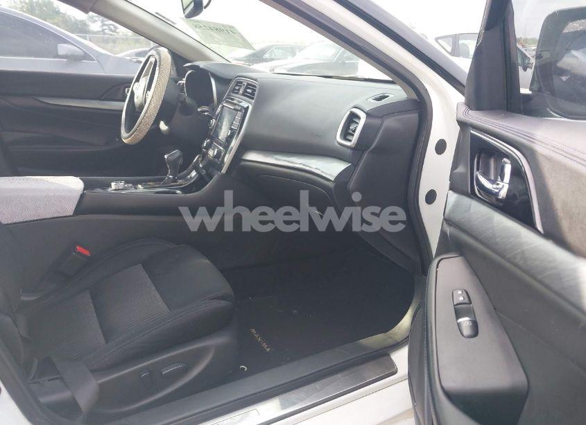 Photo 5 of 2017 Nissan Maxima 3.5 S (VIN 1N4AA6AP8HC365378)