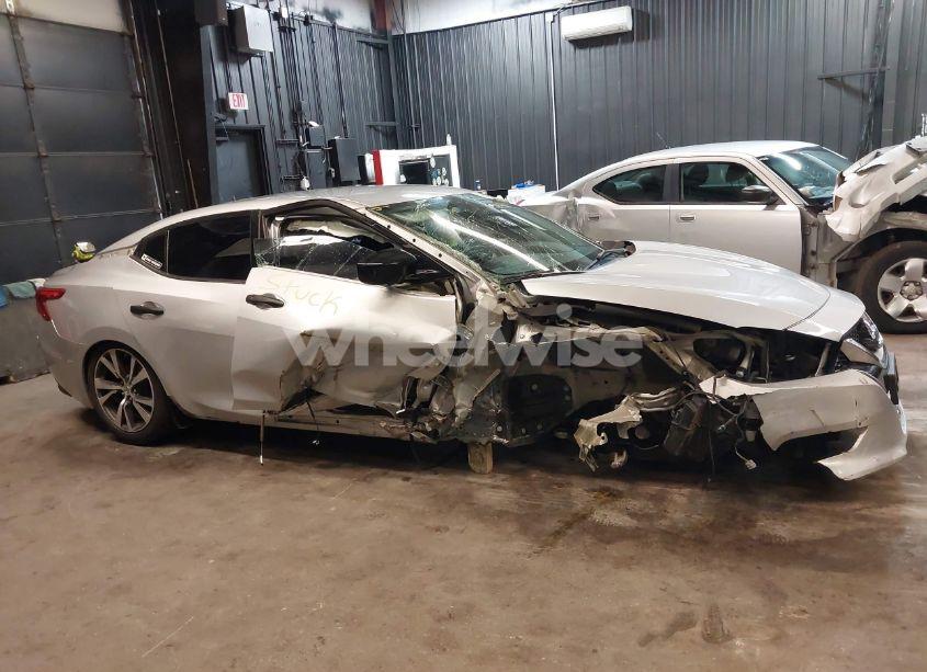 Photo 14 of 2017 Nissan Maxima 3.5 PLATINUM/3.5 S/3.5 SL/3.5 SR/3.5 SV (VIN 1N4AA6AP8HC378700)