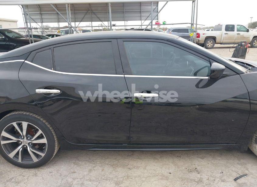 Photo 13 of 2017 Nissan Maxima 3.5 PLATINUM/3.5 S/3.5 SL/3.5 SR/3.5 SV (VIN 1N4AA6AP8HC379099)