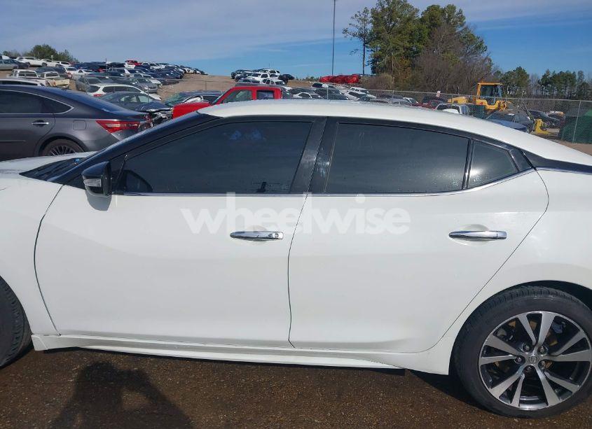 Photo 14 of 2017 Nissan Maxima (VIN 1N4AA6AP8HC416877)